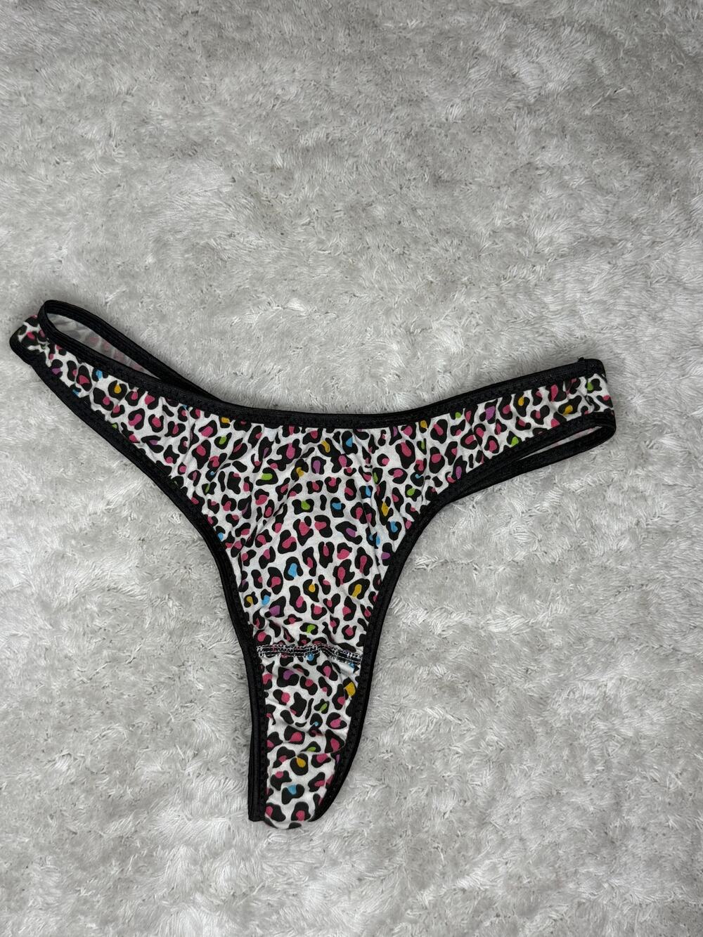 NWT Frederick's of Hollywood Get Cheeky Leopard Thong Panty Size S